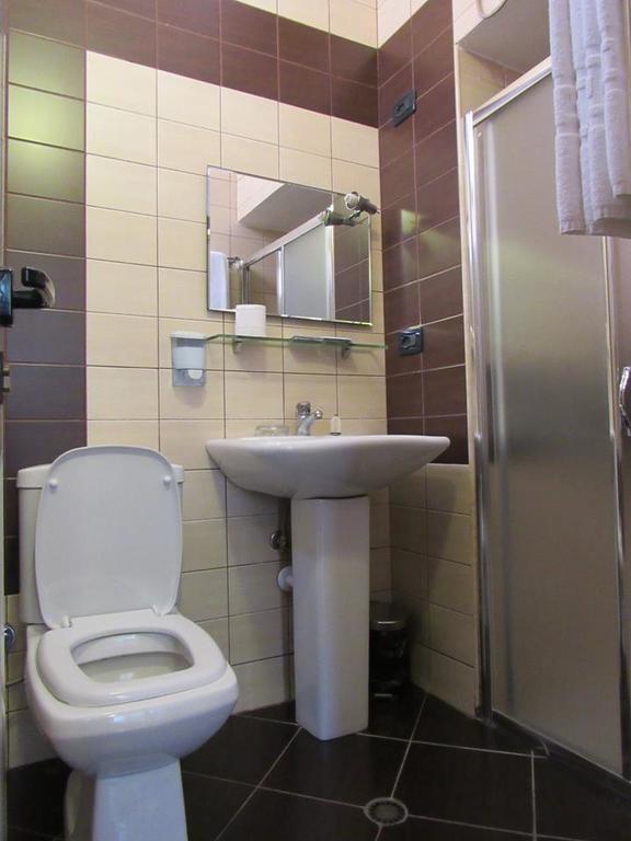 Hotel Serenity Tirana Cameră foto
